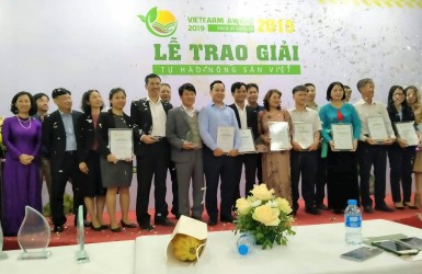 Xây dựng tiêu chuẩn đưa nông sản Việt “cất cánh” Xây dựng tiêu chuẩn đưa nông sản Việt “cất cánh”